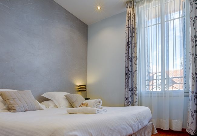 Appartement à Cannes - URBAN - Residence Du Louvre Appartement à Cannes - URBAN - Residence Du Louvre