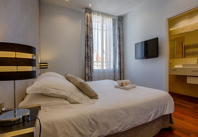 Appartement à Cannes - URBAN - Residence Du Louvre Appartement à Cannes - URBAN - Residence Du Louvre
