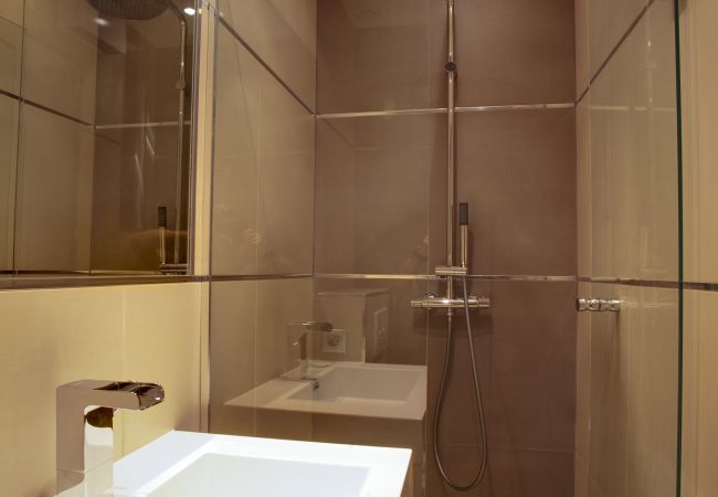 Appartement à Cannes - MODERN - Residence Du Louvre Appartement à Cannes - MODERN - Residence Du Louvre