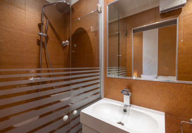 Appartement à Cannes - MODERN - Residence Du Louvre Appartement à Cannes - MODERN - Residence Du Louvre