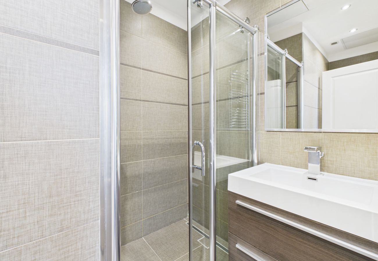 Appartement à Cannes - MODERN - Residence Du Louvre