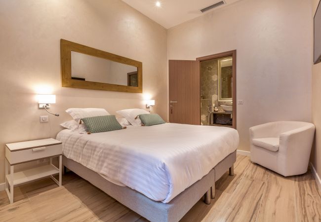 Appartement à Cannes - SKANDI - Residence Du Louvre Appartement à Cannes - SKANDI - Residence Du Louvre