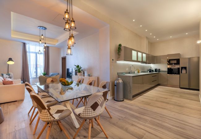 Appartement à Cannes - SKANDI - Residence Du Louvre Appartement à Cannes - SKANDI - Residence Du Louvre