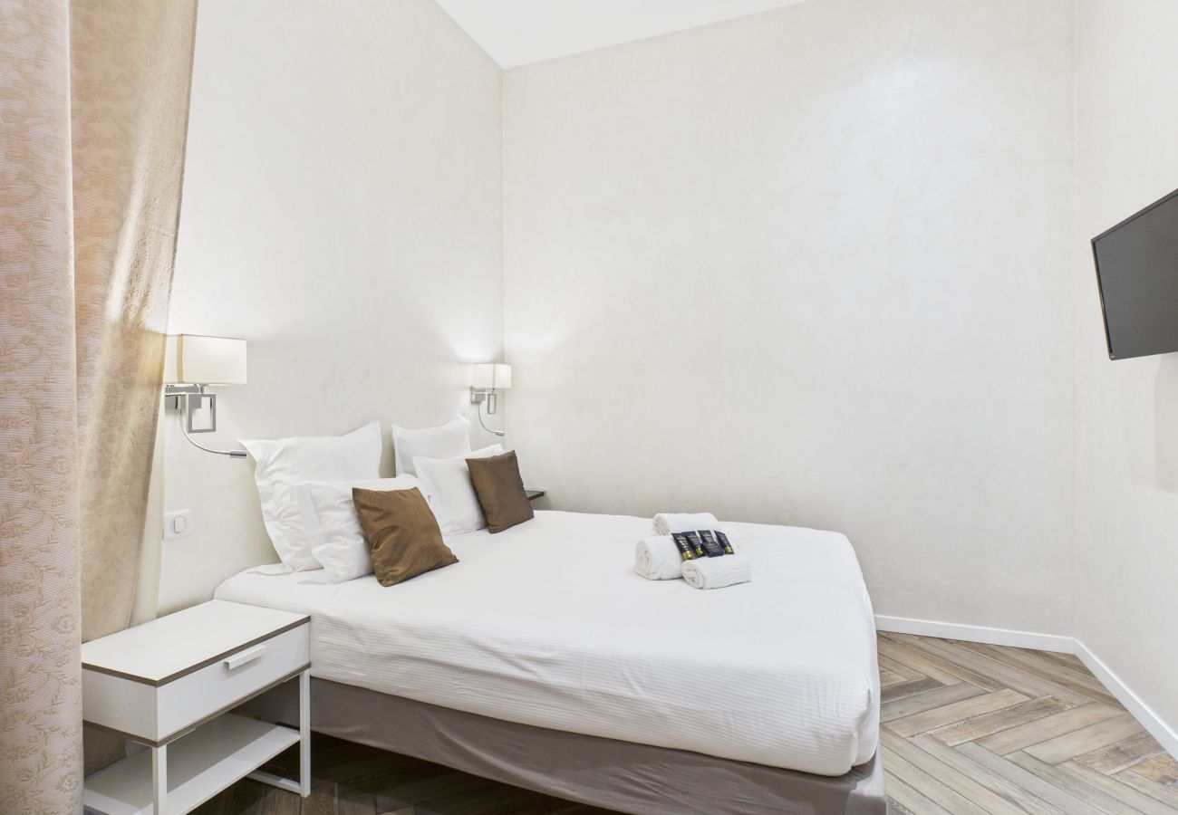 Appartement à Cannes - HAUSSMANN - Residence Du Louvre