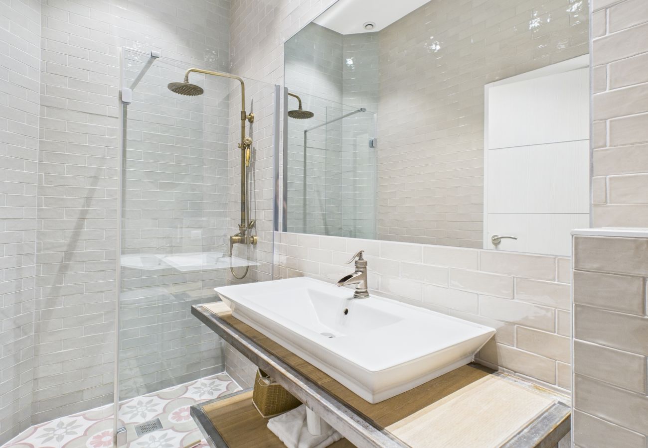 Appartement à Cannes - HAUSSMANN - Residence Du Louvre