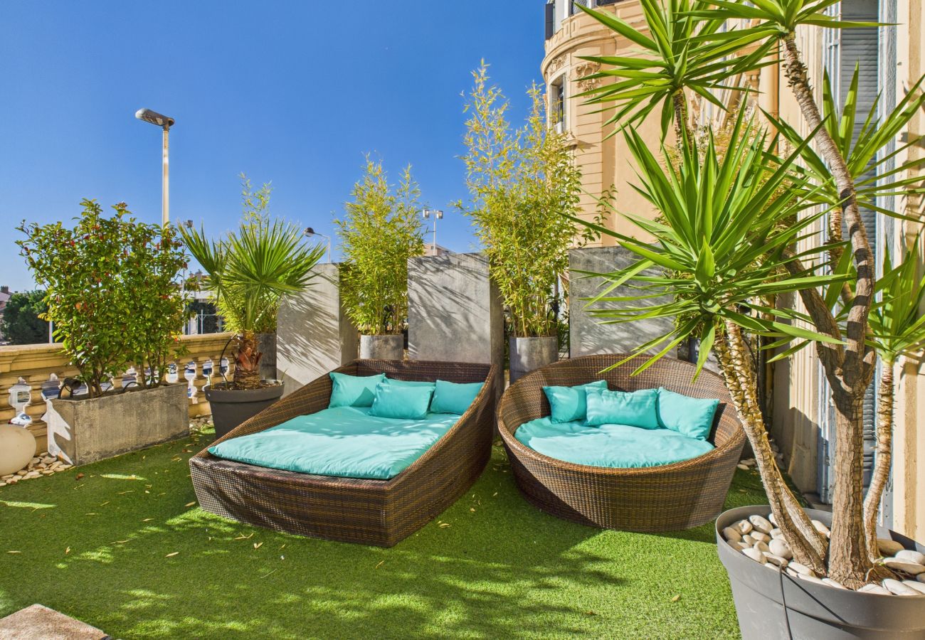 Appartement à Cannes - GARDEN PALACE - Residence Du Louvre