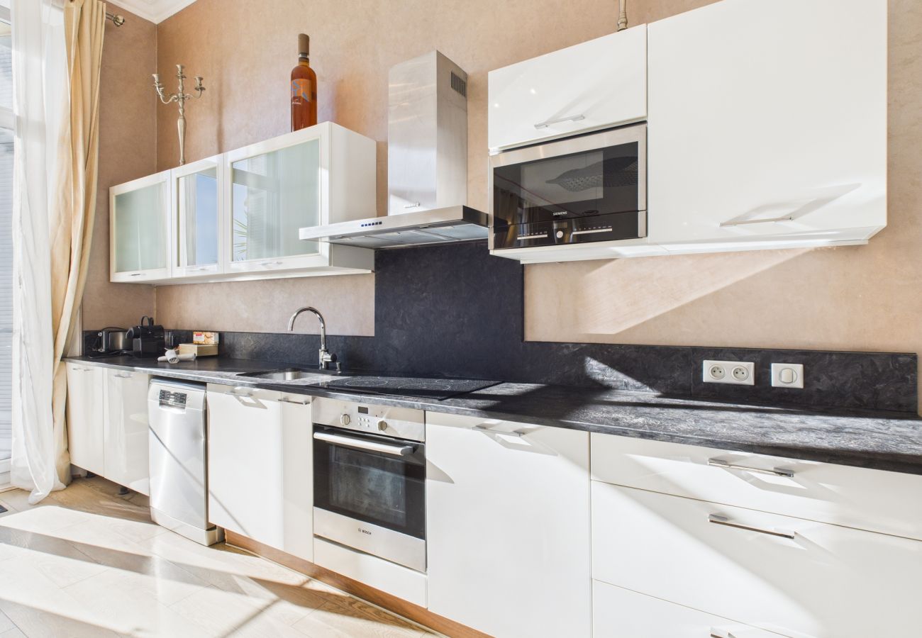 Appartement à Cannes - GARDEN PALACE - Residence Du Louvre