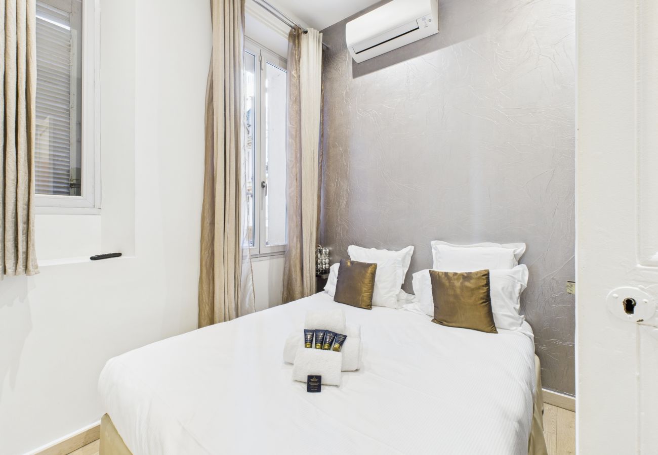 Appartement à Cannes - GARDEN PALACE - Residence Du Louvre