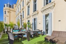 Appartement à Cannes - GARDEN PALACE - Residence Du Louvre Appartement à Cannes - GARDEN PALACE - Residence Du Louvre