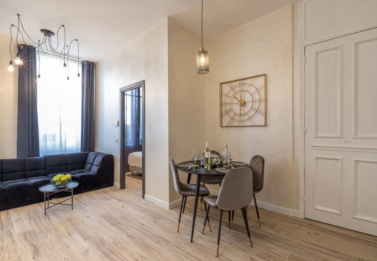 Appartement à Cannes - FLAUBERT- Residence Montaigne