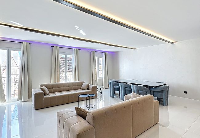 Appartement à Cannes - FREESIA - Residence 15 Antibes