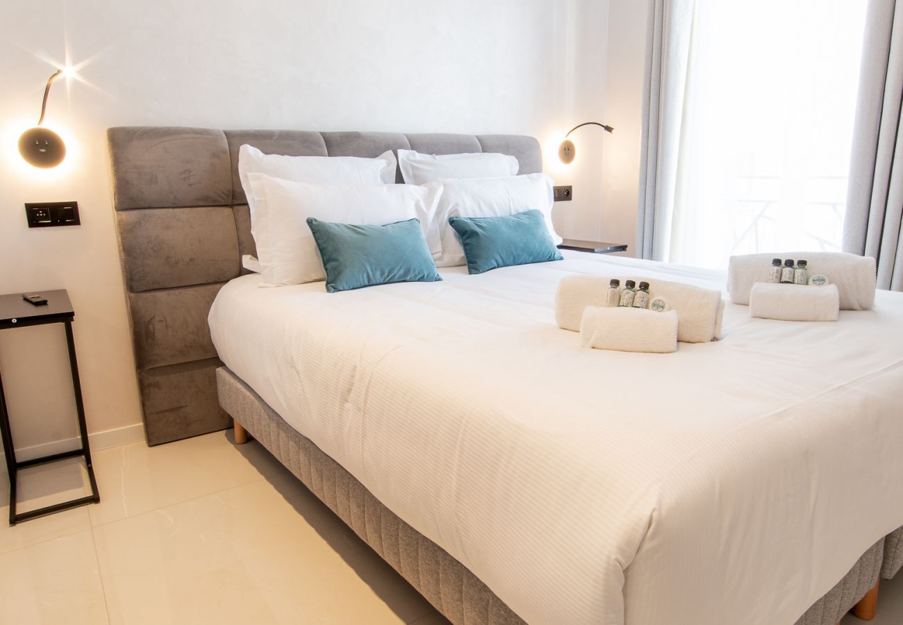 Appartement à Cannes - FREESIA - Residence 15 Antibes