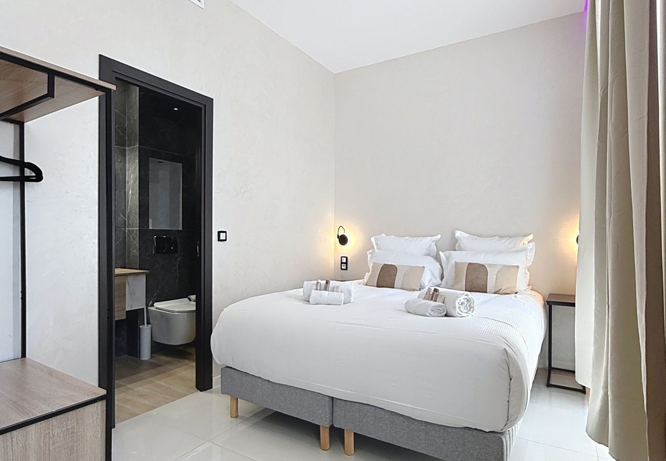 Appartement à Cannes - IRIS - Résidence 15 Antibes