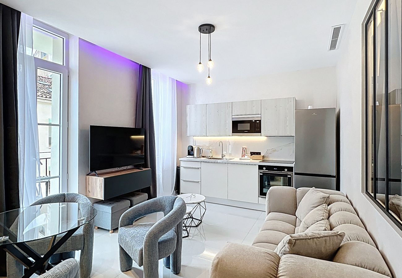 Appartement à Cannes - ROSE - Résidence 15 Antibes