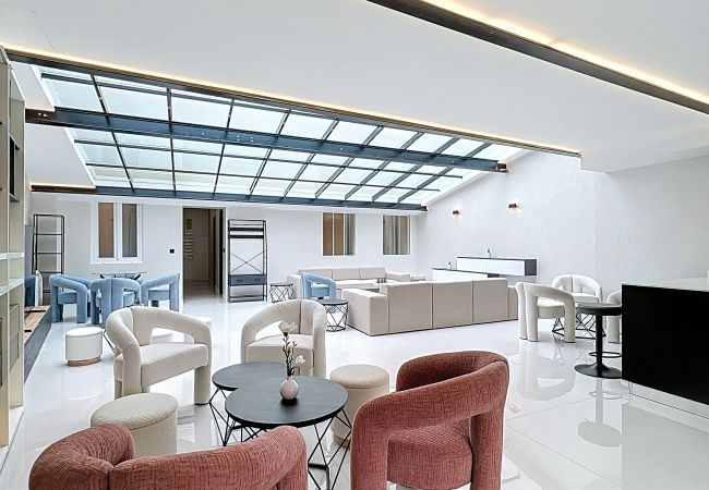 Appartement à Cannes - BLOOM - Residence 15 Antibes