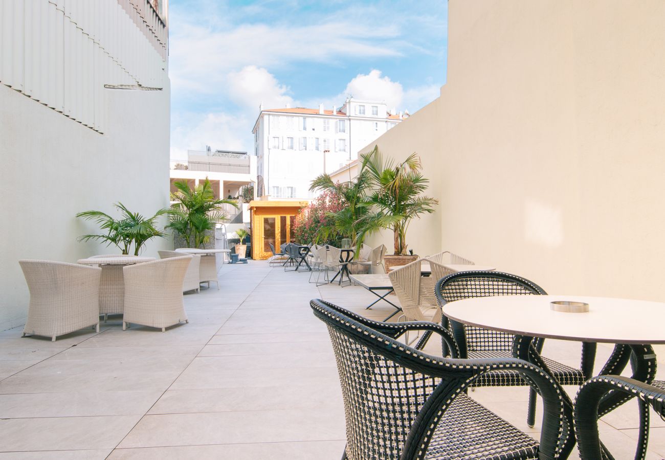 Appartement à Cannes - BLOOM - Residence 15 Antibes