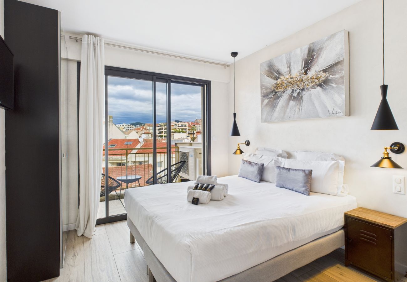 Apartment in Cannes - INDUS - Residence Le Provencal