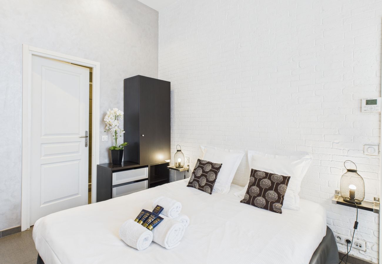 Apartment in Cannes - MODERN - Residence Du Louvre