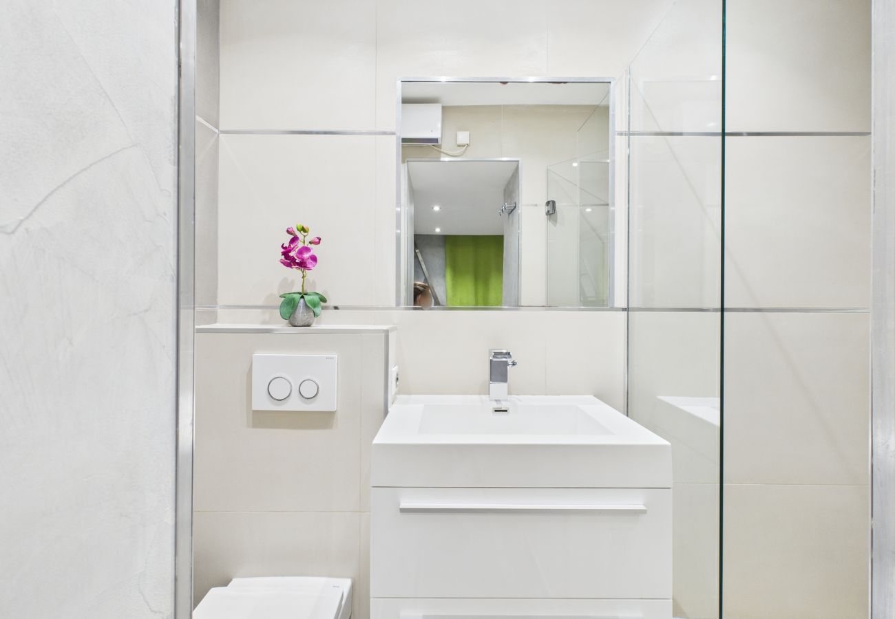 Apartment in Cannes - MODERN - Residence Du Louvre