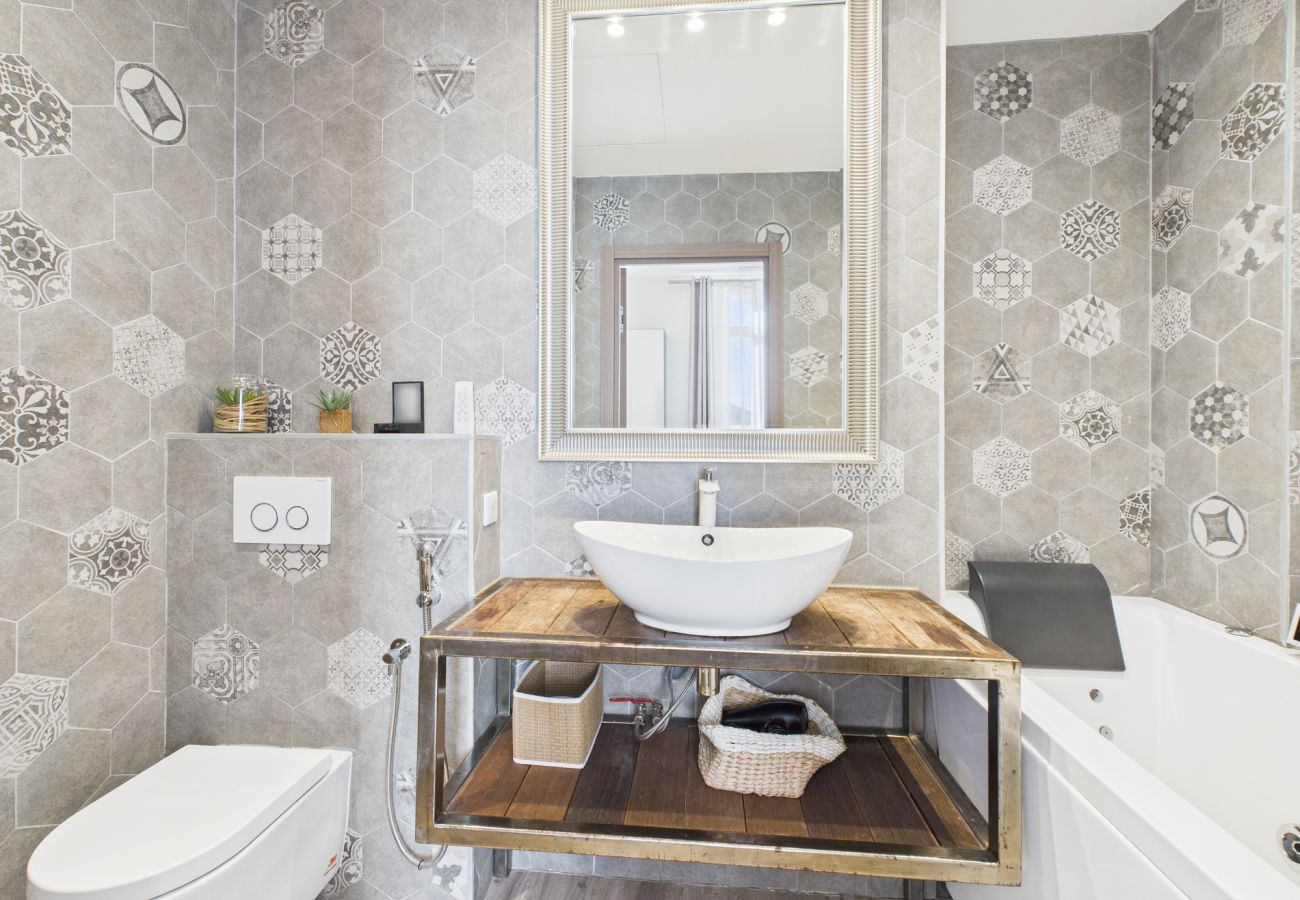 Apartment in Cannes - SKANDI - Residence Du Louvre