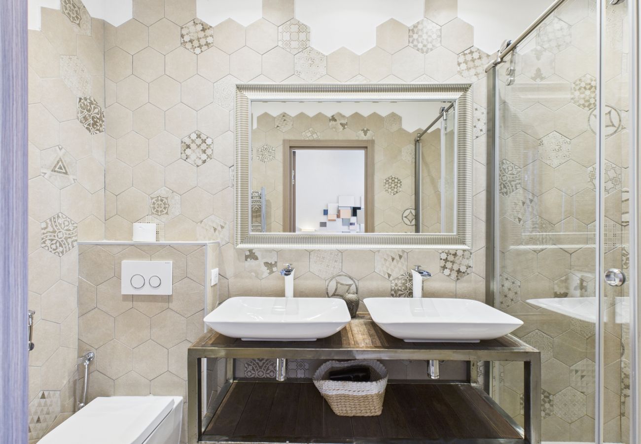 Apartment in Cannes - SKANDI - Residence Du Louvre