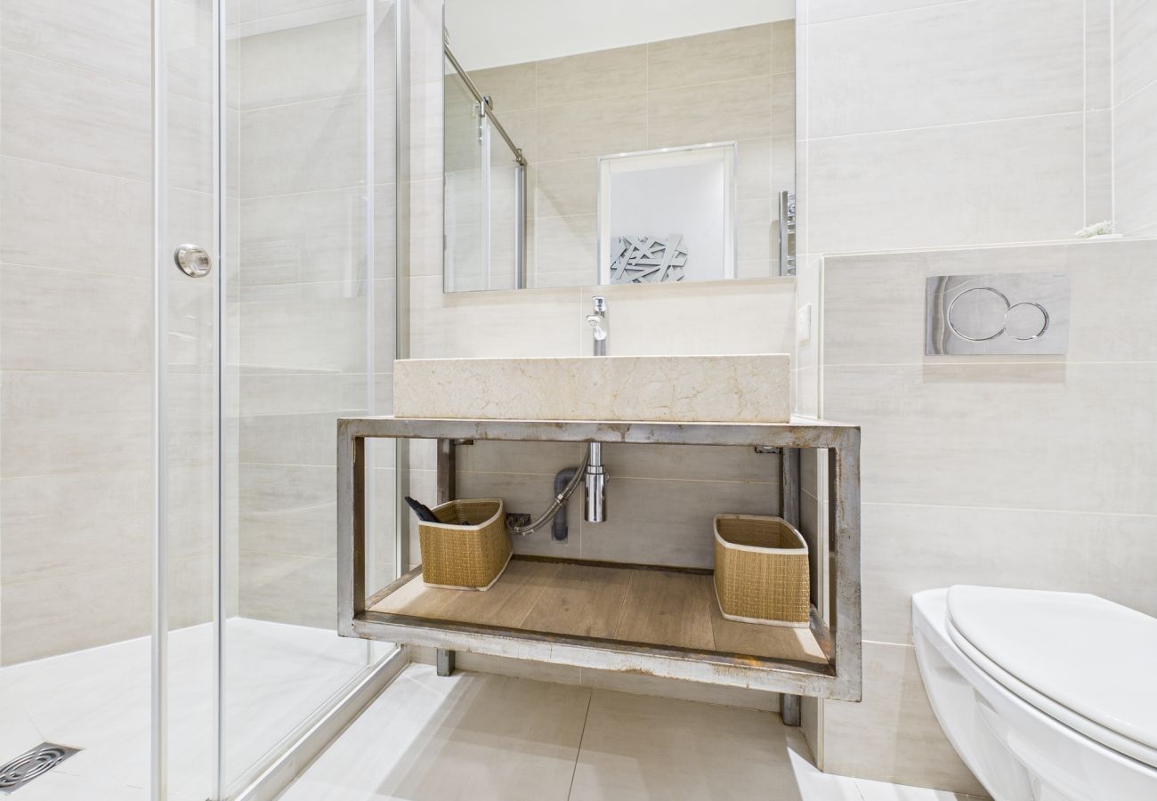 Apartment in Cannes - COSY - Residence Du Louvre