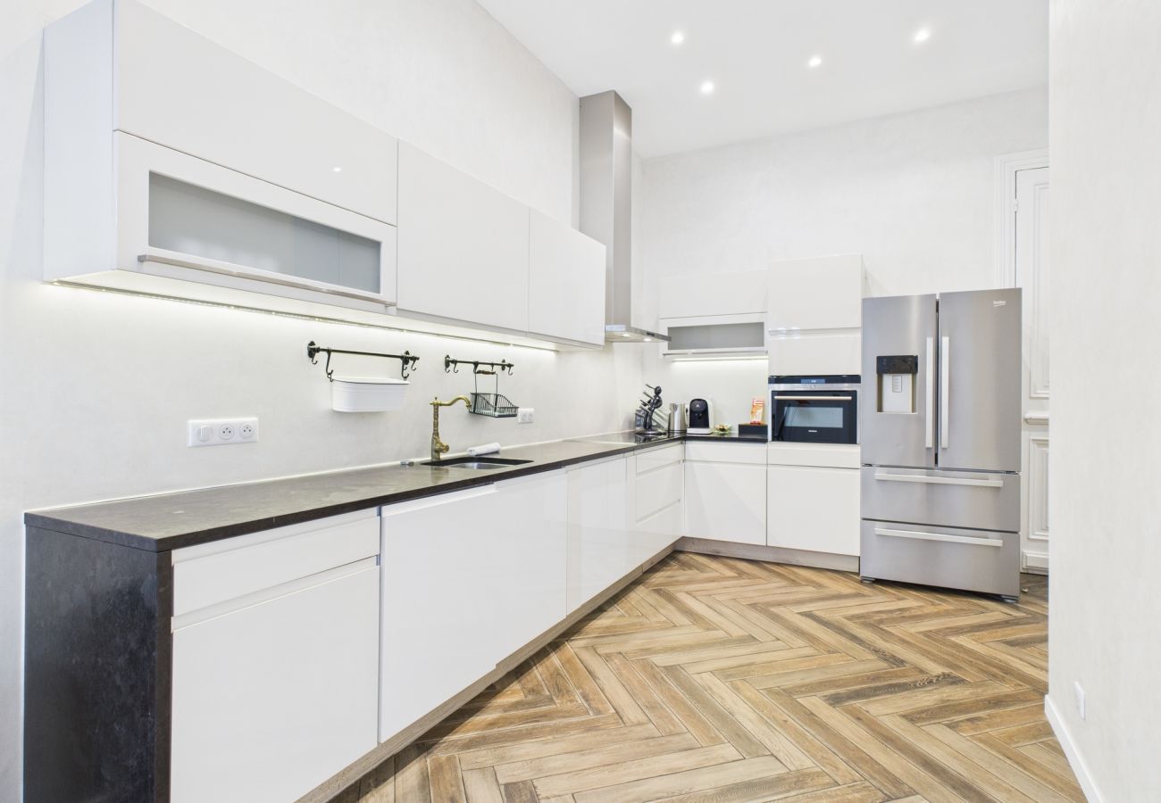 Apartment in Cannes - HAUSSMANN - Residence Du Louvre