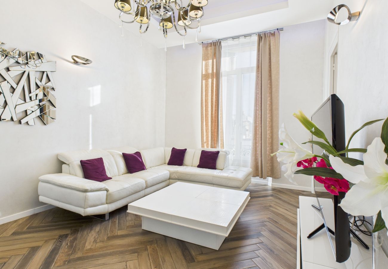 Apartment in Cannes - HAUSSMANN - Residence Du Louvre