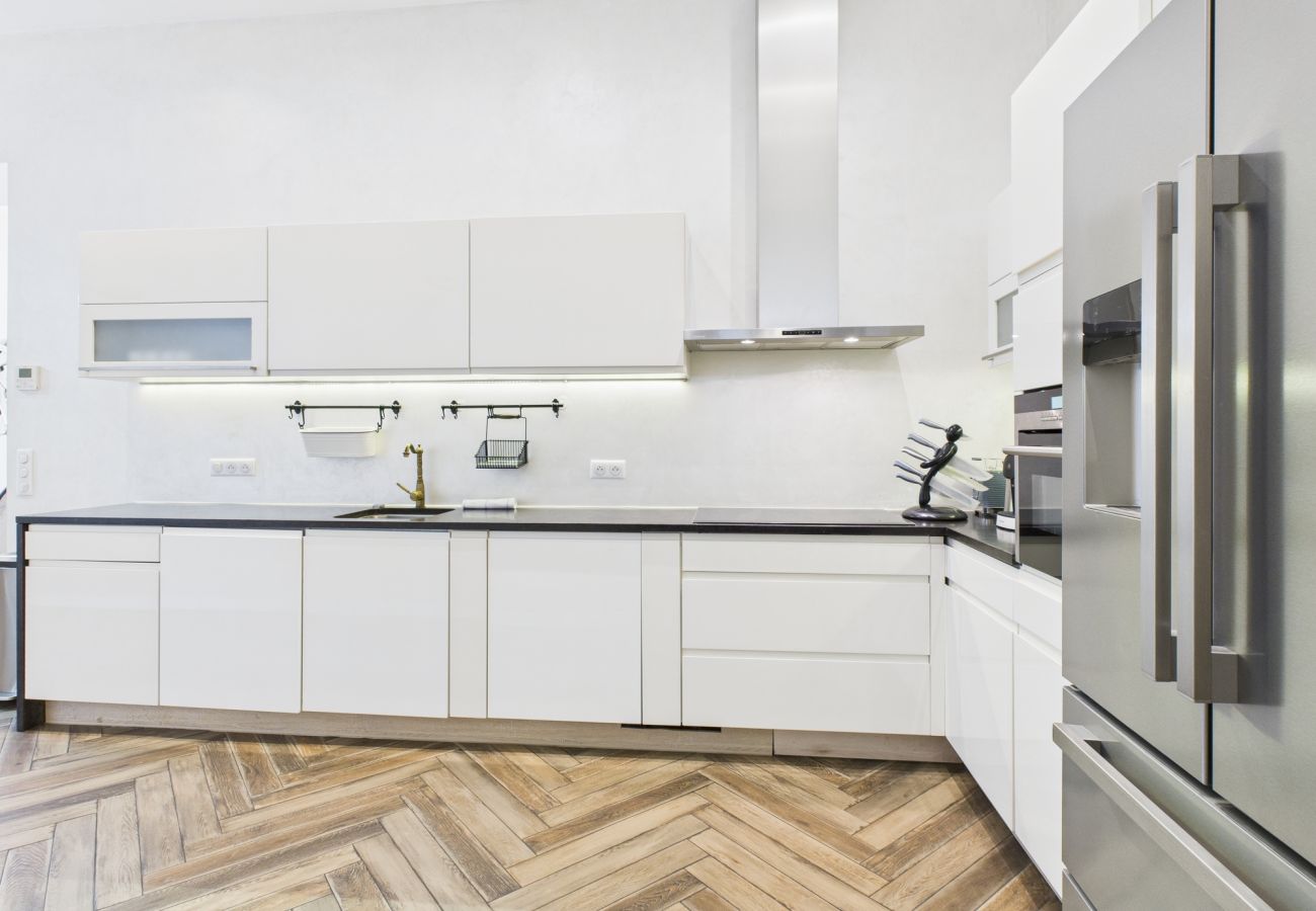 Apartment in Cannes - HAUSSMANN - Residence Du Louvre