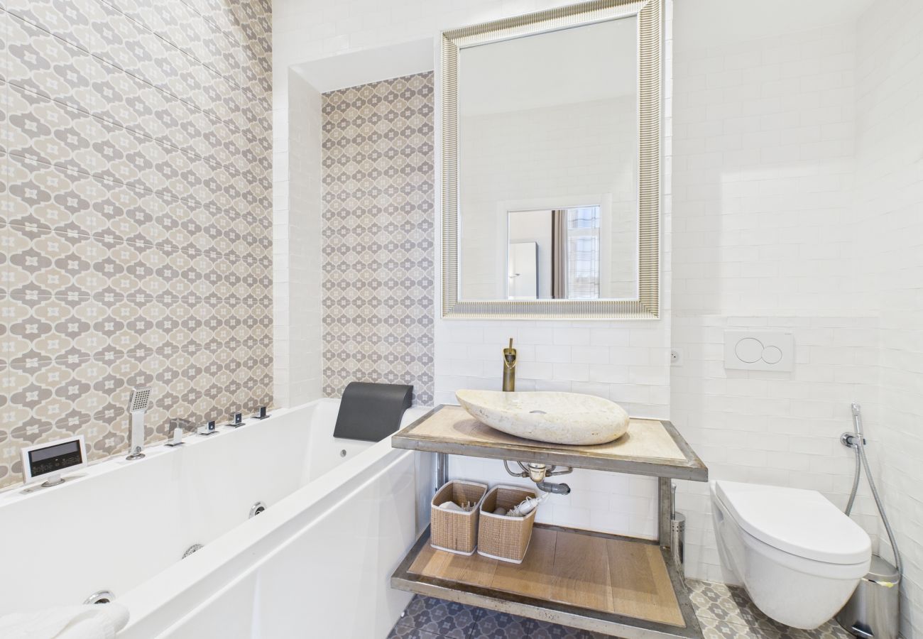 Apartment in Cannes - HAUSSMANN - Residence Du Louvre
