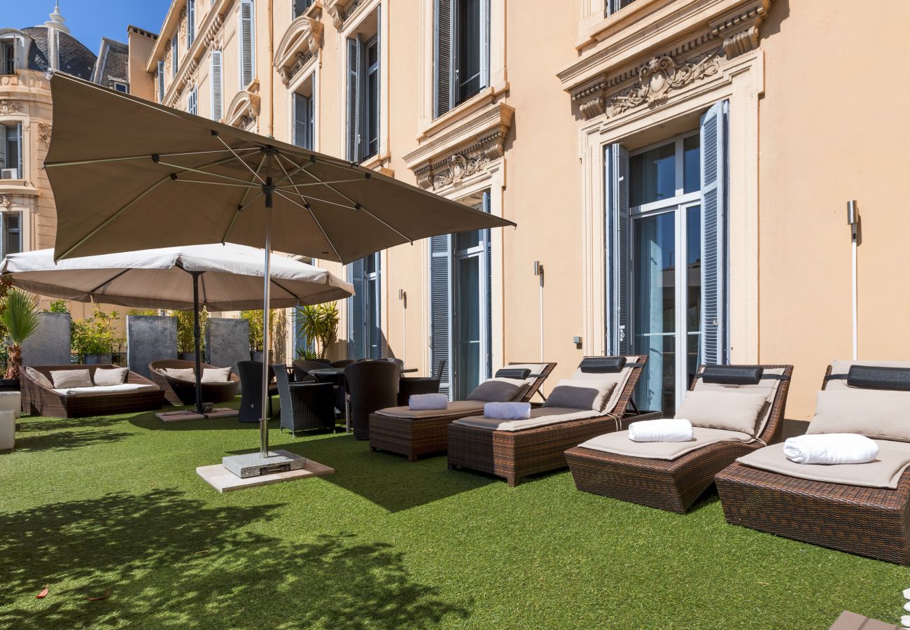 Apartment in Cannes - GARDEN PALACE - Residence Du Louvre