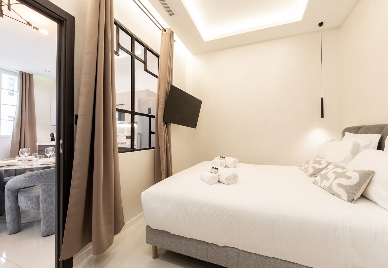 Apartment in Cannes - VERA - Residence 15 Antibes