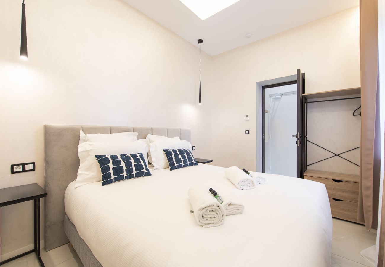 Apartment in Cannes - IRIS - Résidence 15 Antibes