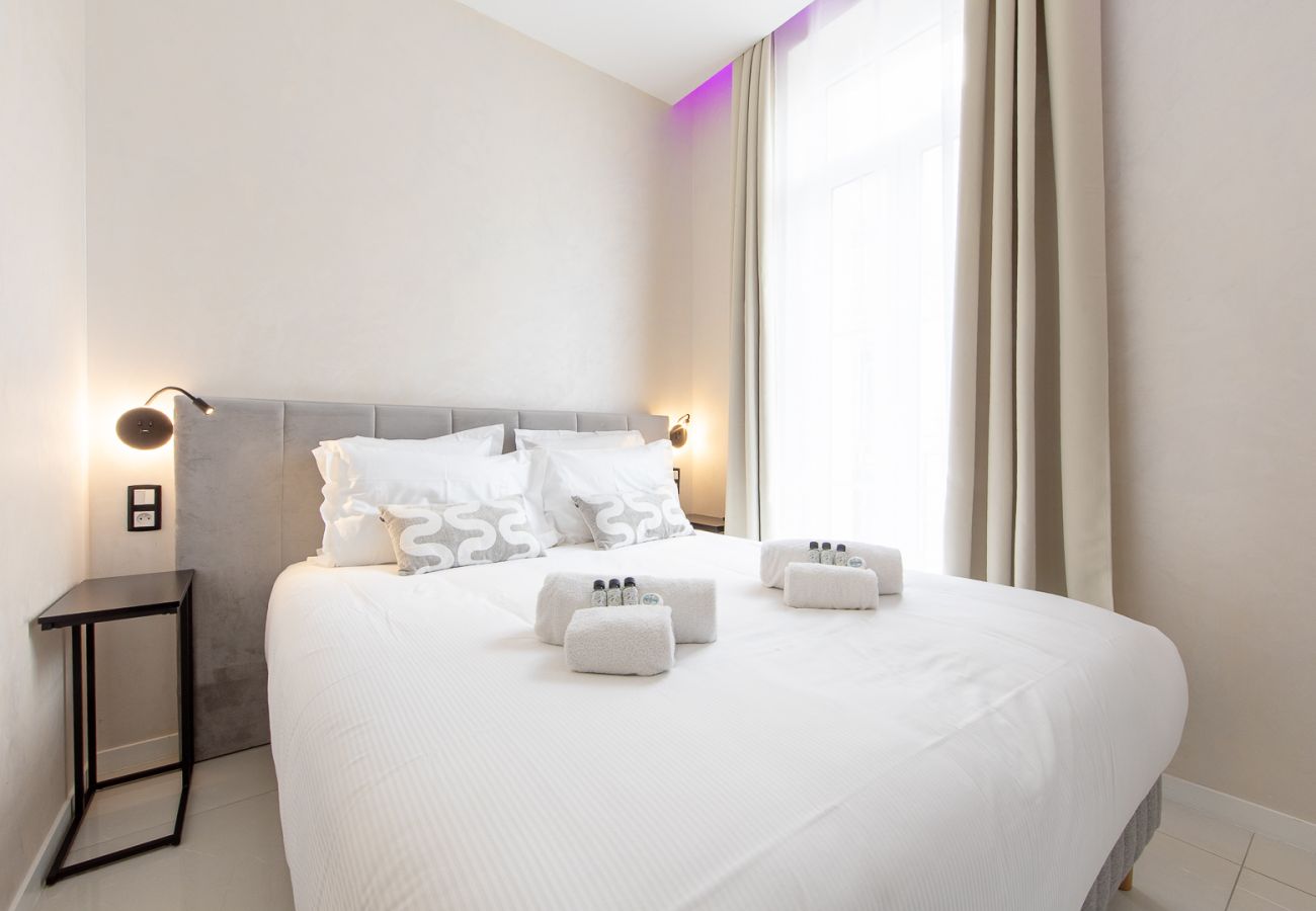 Apartment in Cannes - IRIS - Résidence 15 Antibes