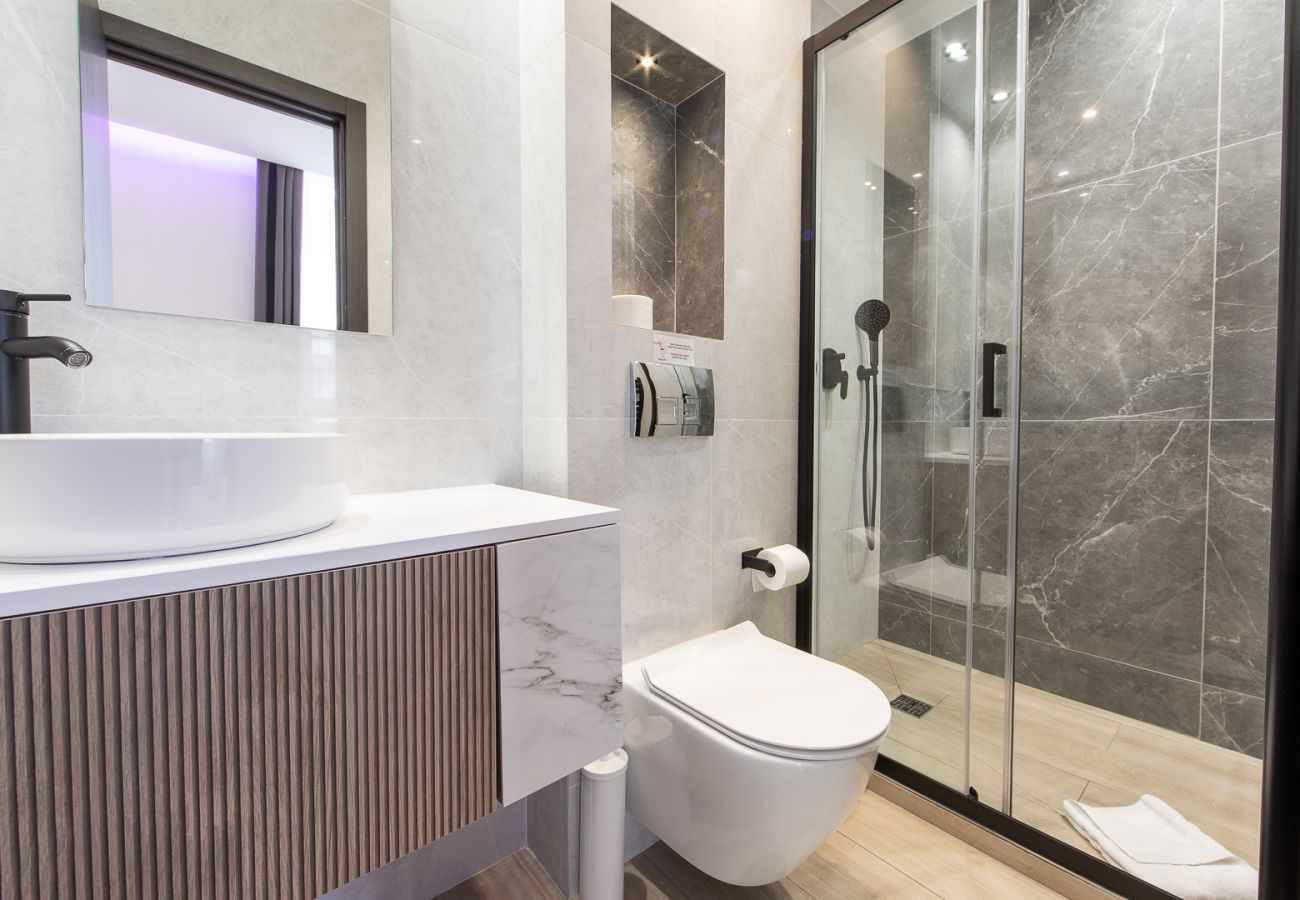 Apartment in Cannes - ROSE - Résidence 15 Antibes