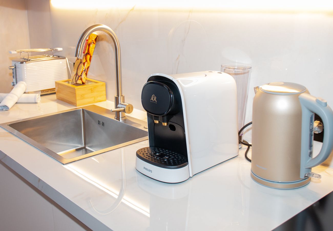 Apartment in Cannes - ROSE - Résidence 15 Antibes