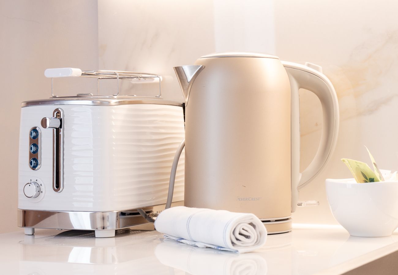 Apartment in Cannes - ROSE - Résidence 15 Antibes