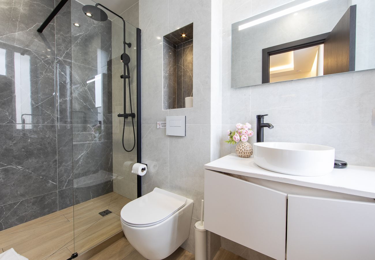 Apartment in Cannes - LILA - Résidence 15 Antibes