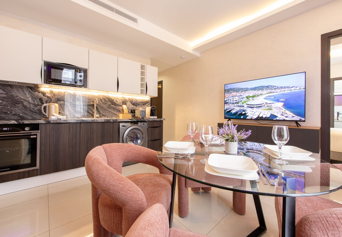 Apartment in Cannes - LILA - Résidence 15 Antibes