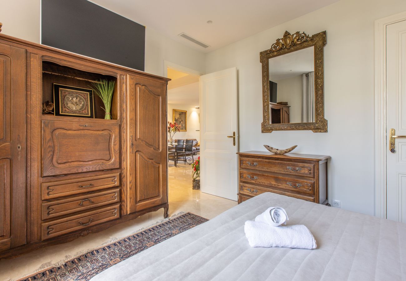 Apartment in Cannes - 2 chambres - Villa Antoine